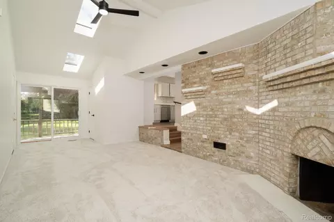 Living - 3353 Augusta St, Flint, MI 48532 photo 5 of 5