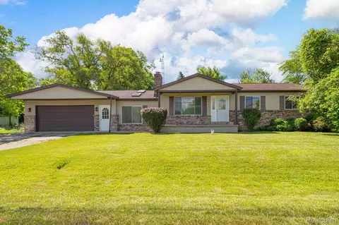 3353 Augusta St, Flint, MI 48532