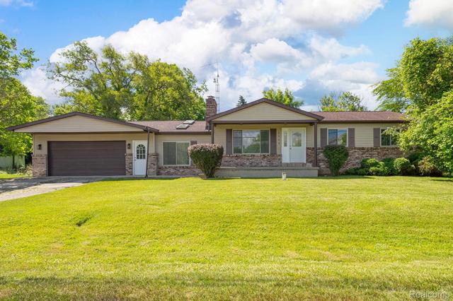 3353 Augusta St, Flint, MI 48532