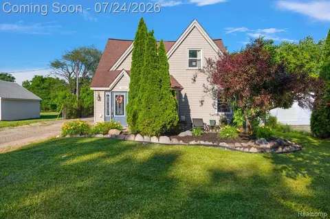 3067 Avalon Rd, Rochester Hills, MI 48309