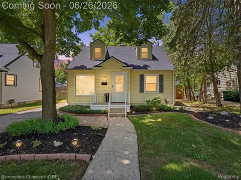 23203 Violet St, Farmington, MI 48336
