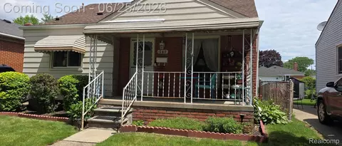 742 Mayflower Ave, Lincoln Park, MI 48146