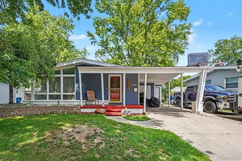 205 Fitzner Dr, Davison, MI 48423