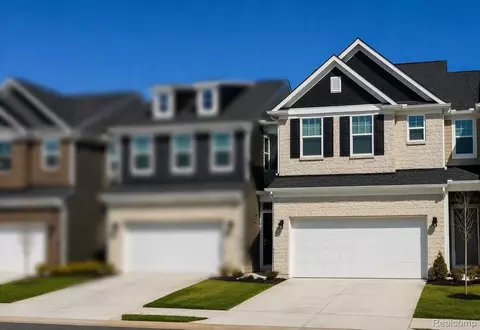 1516 Arcadia Dr, Milford, MI 48381