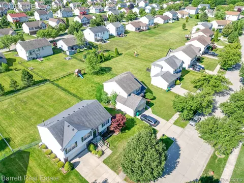 39119 Clocktower Dr, Romulus, MI 48174 photo 21