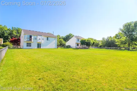 39119 Clocktower Dr, Romulus, MI 48174 photo 7