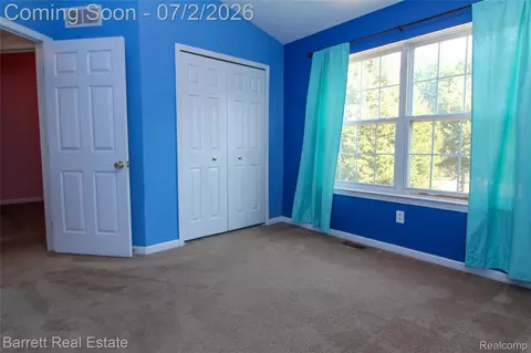 39119 Clocktower Dr, Romulus, MI 48174 photo 10