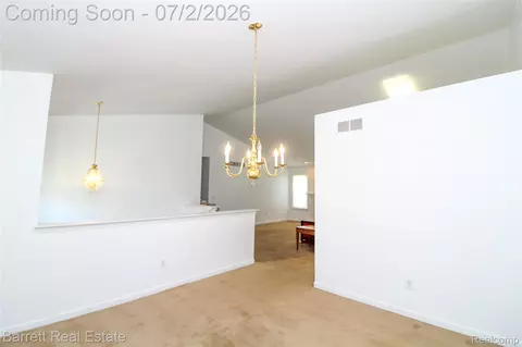 39119 Clocktower Dr, Romulus, MI 48174 photo 11
