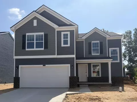 368 Edge Brook Dr, Holly, MI 48442