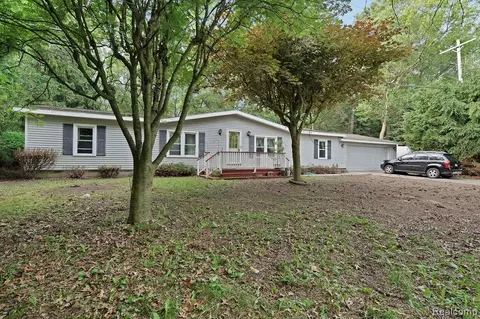 4137 Port Austin Rd, Lake, MI 48725