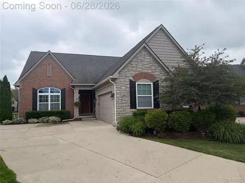 4011 Ardsley Ct, Independence, MI 48348
