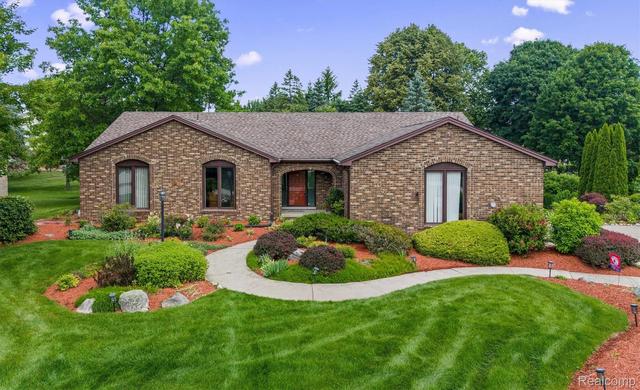3436 Wedgewood Dr, Rochester Hills, MI 48306