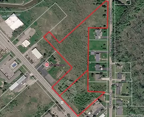1346 Mackinaw Ave, Cheboygan, MI 49721