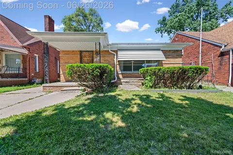 18645 Whitcomb St, Detroit, MI 48235