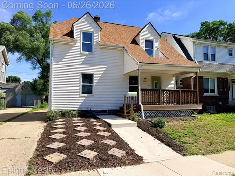 1010 Pearson St, Ferndale, MI 48220