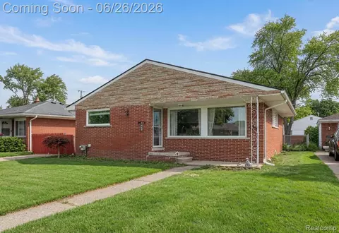 7660 Louise Ct, Westland, MI 48185
