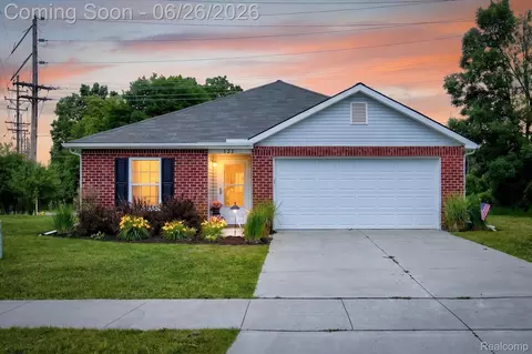 528 Turn Bull St, Lapeer, MI 48446