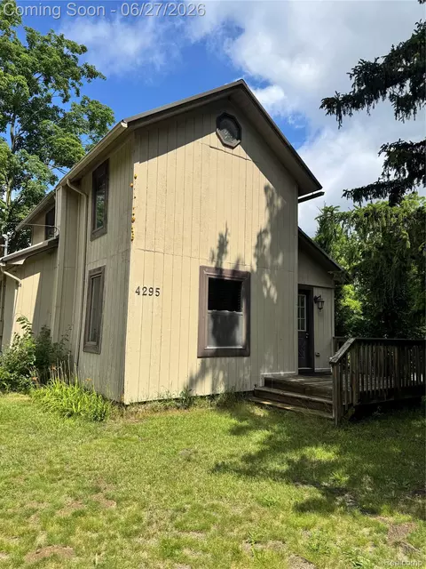 4295 Meridian Rd, Okemos, MI 48864