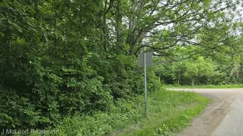 Vl N Lewis Road, Thetford, MI 48420