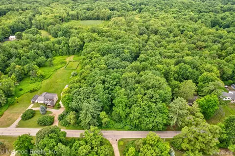 Vl N Lewis Road, Thetford, MI 48420