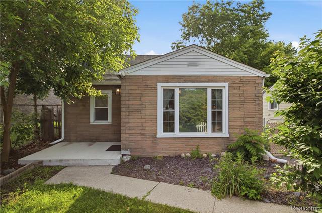 1660 N Sheldon Rd, Canton, MI 48187