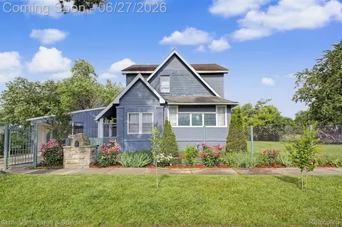 5687 Woodrow St, Detroit, MI 48210