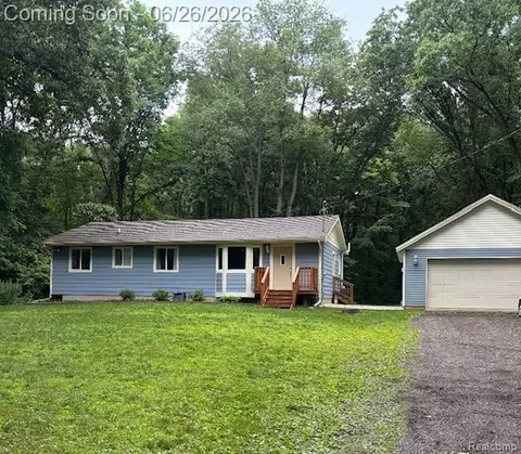 11211 Boyce Rd, Lyndon, MI 48118