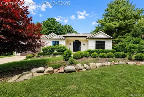 1713 Stirling Ave, Pontiac, MI 48340