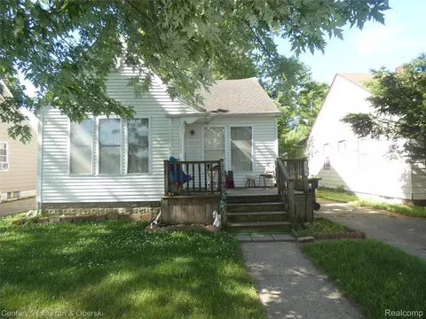 136 E Rundell St, Pontiac, MI 48342