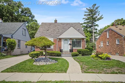 2216 Banner St, Dearborn, MI 48124