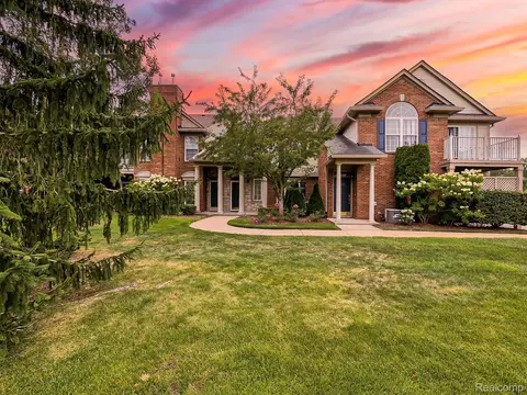 3581 Oakmonte Blvd, Oakland, MI 48306