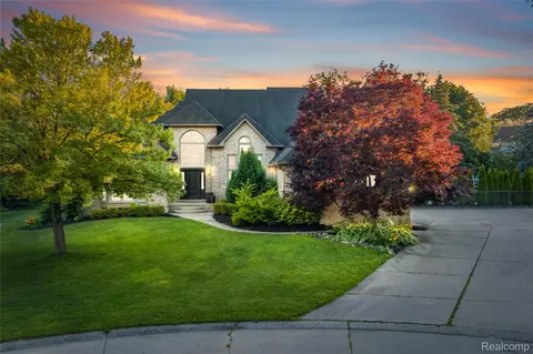 53961 Sutherland Ct, Shelby Township, MI 48316