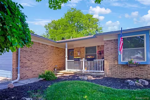 7878 Charrington Dr, Canton, MI 48187
