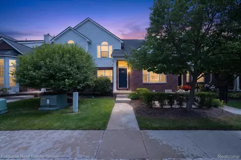 14203 Adri Cir, Commerce, MI 48390
