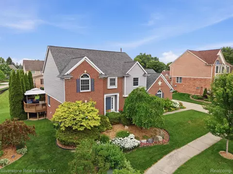 View/Area - 6577 Edith Ct, Troy, MI 48085 photo 1 of 11