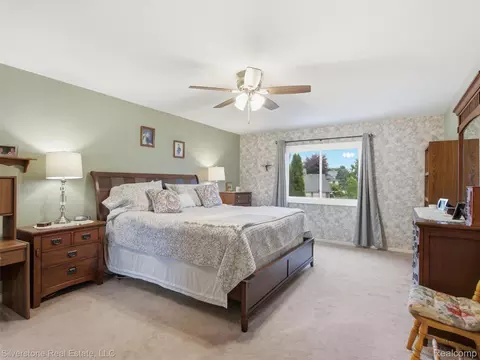 Bedroom - 6577 Edith Ct, Troy, MI 48085 photo 1 of 5
