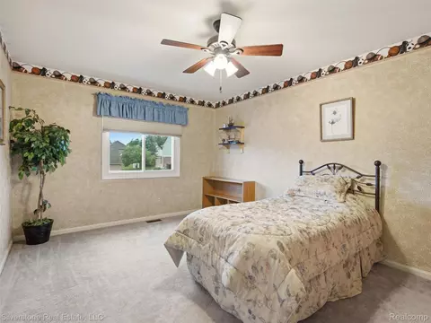 Bedroom - 6577 Edith Ct, Troy, MI 48085 photo 4 of 5