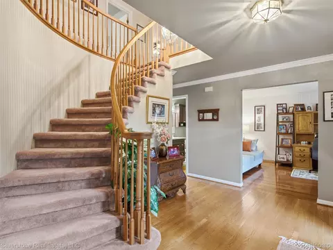 Entry Way - 6577 Edith Ct, Troy, MI 48085 photo 2 of 4
