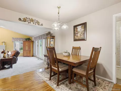 Dining - 6577 Edith Ct, Troy, MI 48085 photo 2 of 2