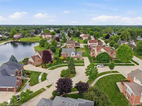View/Area - 6577 Edith Ct, Troy, MI 48085 photo 5 of 11