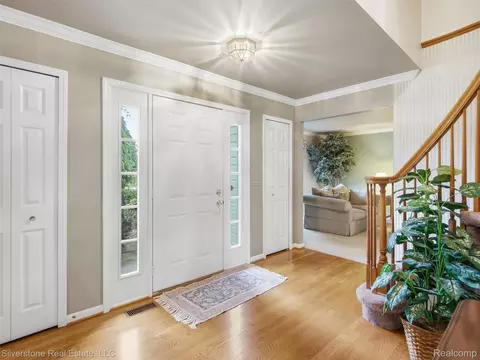 Entry Way - 6577 Edith Ct, Troy, MI 48085 photo 1 of 4