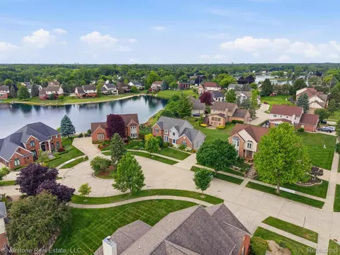 View/Area - 6577 Edith Ct, Troy, MI 48085 photo 10 of 11