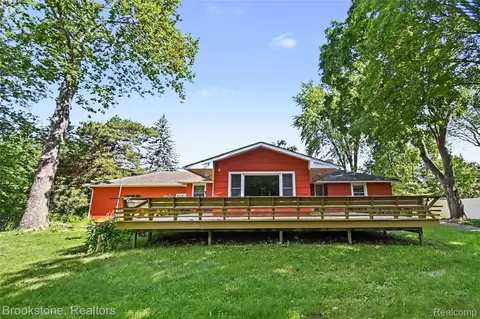 Exterior - 416 E Maple St, Mason, MI 48854 photo 2 of 5
