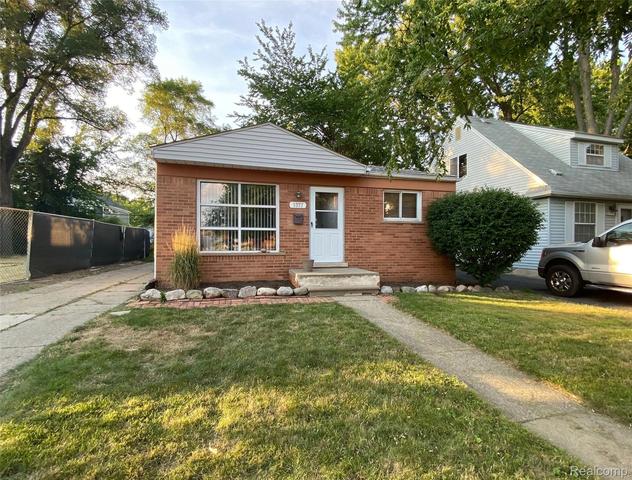 1377 Chapin Ave, Birmingham, MI 48009