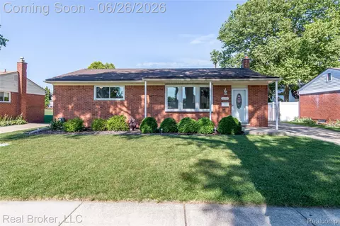 15009 Houghton St, Livonia, MI 48154