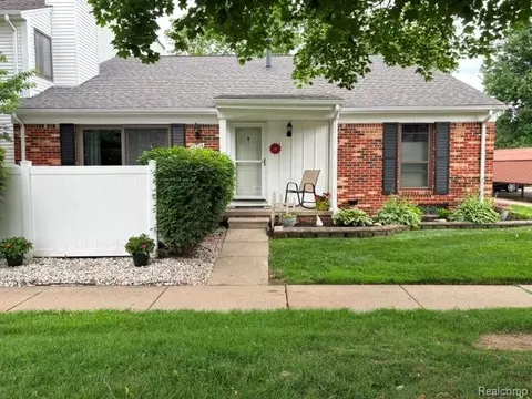 38726 Golfview Dr E #23, Clinton Township, MI 48038