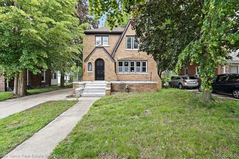 9417 E Outer Dr, Detroit, MI 48213