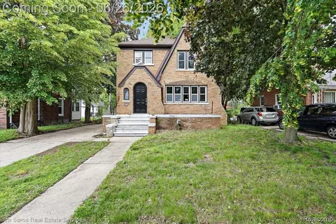 9417 E Outer Dr, Detroit, MI 48213