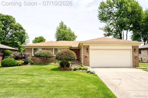 14137 Bangor Dr, Sterling Heights, MI 48313