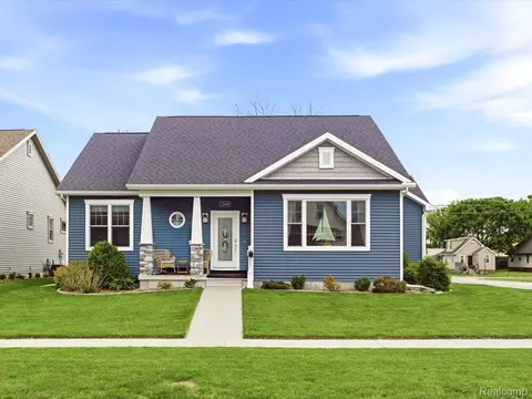 2600 Armour St, Port Huron, MI 48060